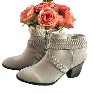 Journee Collection Women’s Booties Size 9 NWOB